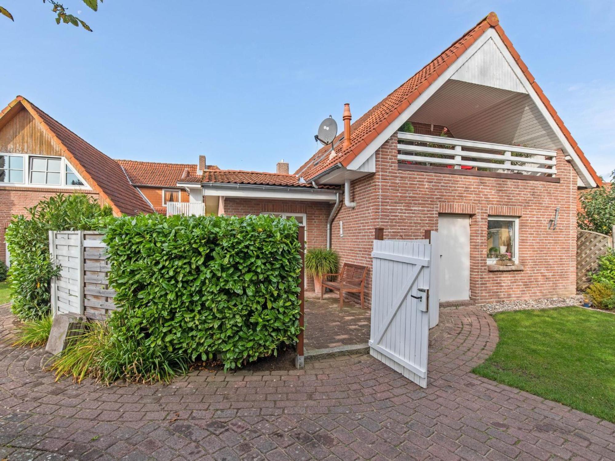Enticing Holiday Home In Oldenburg With Garden Near Sea Dannau 外观 照片