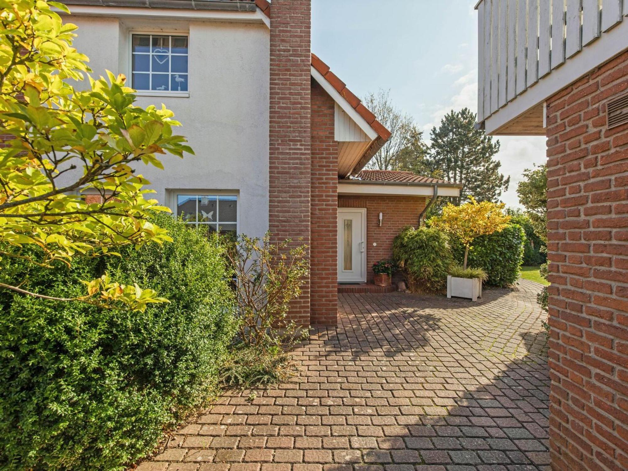 Enticing Holiday Home In Oldenburg With Garden Near Sea Dannau 外观 照片