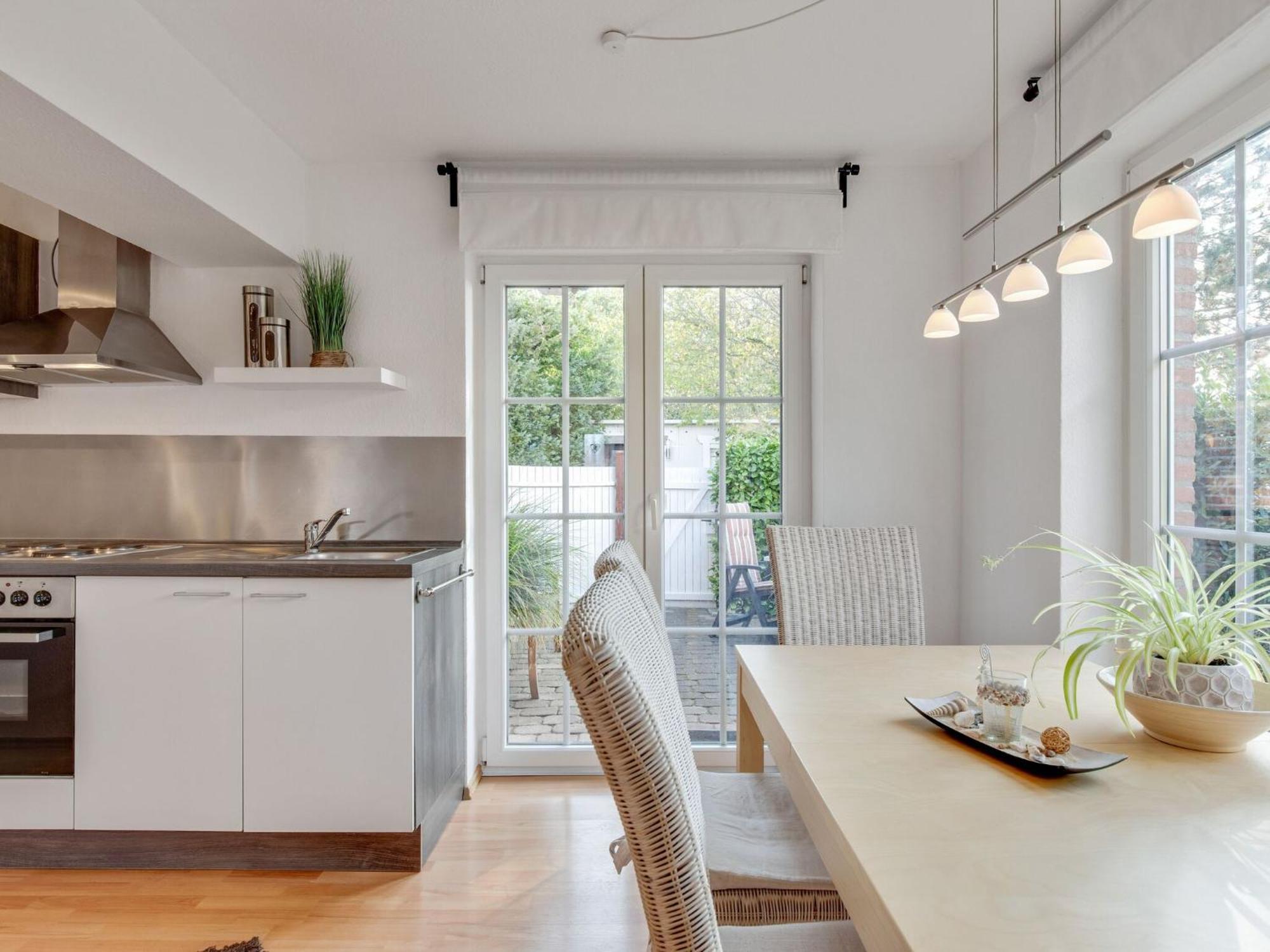 Enticing Holiday Home In Oldenburg With Garden Near Sea Dannau 外观 照片