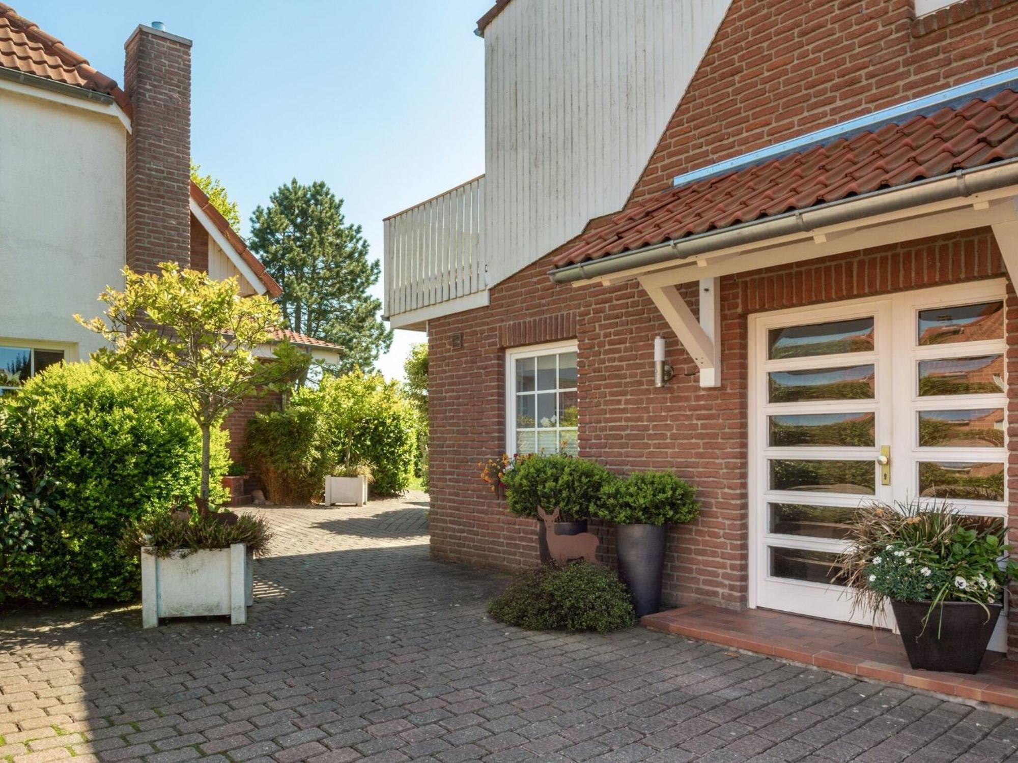 Enticing Holiday Home In Oldenburg With Garden Near Sea Dannau 外观 照片