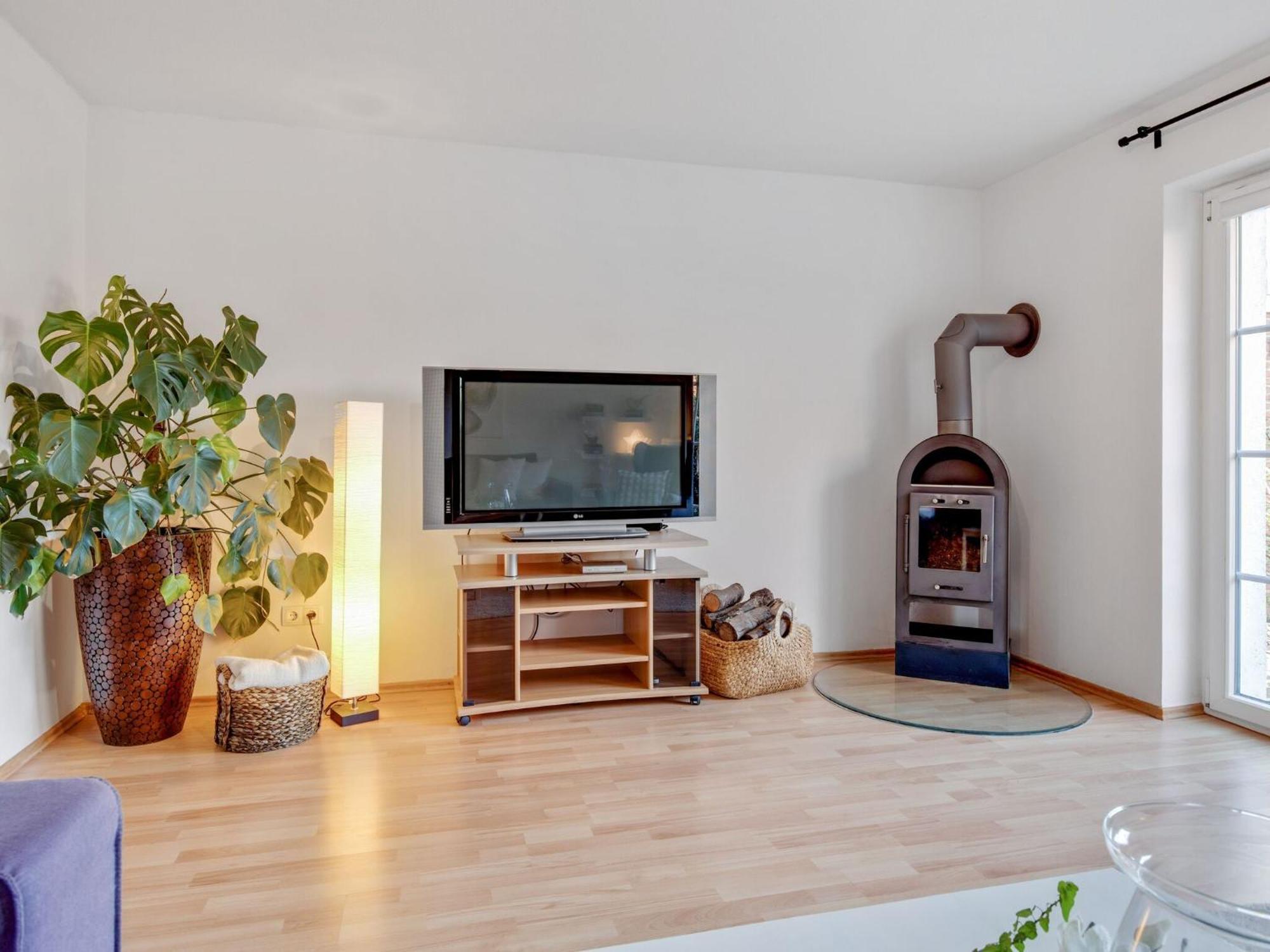 Enticing Holiday Home In Oldenburg With Garden Near Sea Dannau 外观 照片